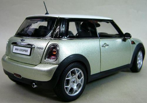 BMW Mini Cooper (R56) Silver (DC08741S) (нажмите для увеличения) BMW Mini Cooper (R56) Silver (DC08741S) (нажмите для увеличения)
