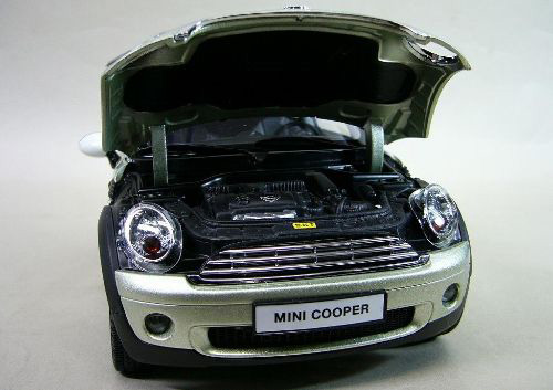 BMW Mini Cooper (R56) Silver (DC08741S) (нажмите для увеличения) BMW Mini Cooper (R56) Silver (DC08741S) (нажмите для увеличения)