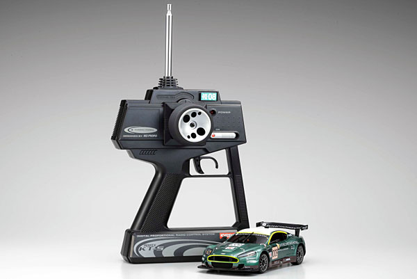 Aston Martin DBR9 No.009 (30679L9-B) (нажмите для увеличения) Aston Martin DBR9 No.009 (30679L9-B) (нажмите для увеличения)