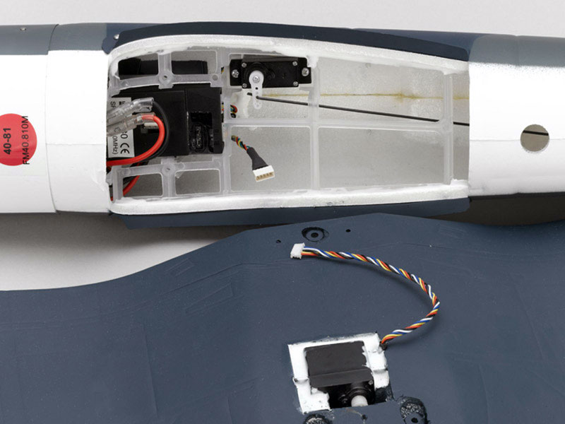 F4U Corsair M24 (10236-352B) (нажмите для увеличения) F4U Corsair M24 (10236-352B) (нажмите для увеличения)
