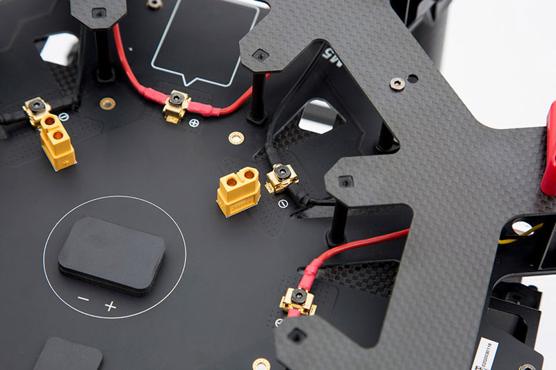 Радиоуправляемый мультикоптер DJI S1000 Plus Octocopter ARF Kit (DJI-S1000-PLUS) (нажмите для увеличения) Радиоуправляемый мультикоптер DJI S1000 Plus Octocopter ARF Kit (DJI-S1000-PLUS) (нажмите для увеличения)