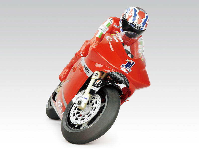 Радиоуправляемый мотоцикл Ducati Desmosedici GP8 EP 2.4GHz (TTR6528-F072A2) (нажмите для увеличения) Радиоуправляемый мотоцикл Ducati Desmosedici GP8 EP 2.4GHz (TTR6528-F072A2) (нажмите для увеличения)