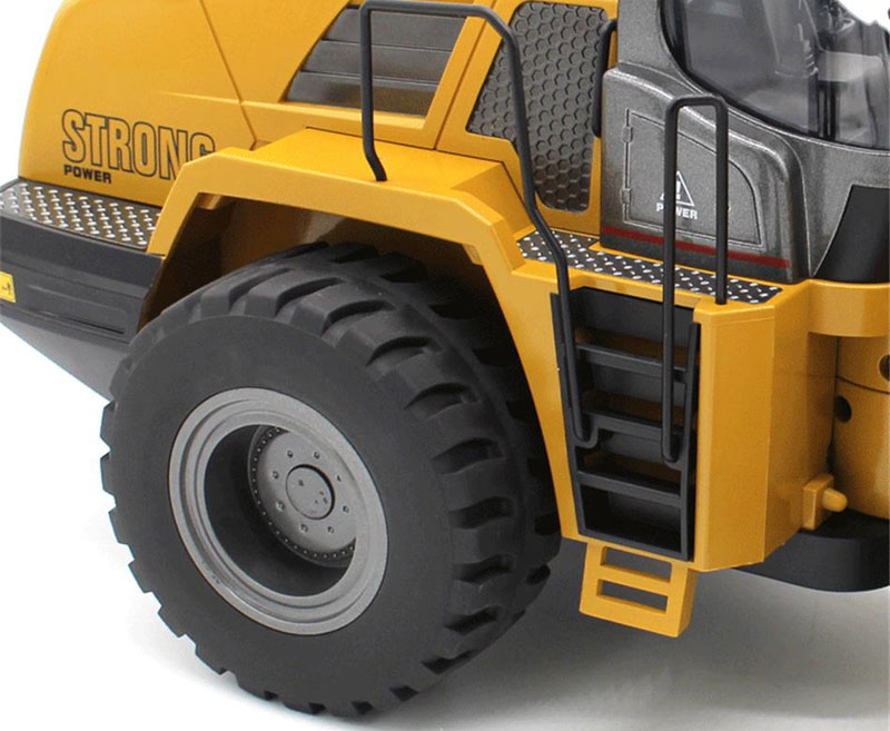 Радиоуправляемый фронтальный погрузчик Huina RC Wheeled Loader 1:14 2.4GHz RTR (HN1583) (нажмите для увеличения) Радиоуправляемый фронтальный погрузчик Huina RC Wheeled Loader 1:14 2.4GHz RTR (HN1583) (нажмите для увеличения)