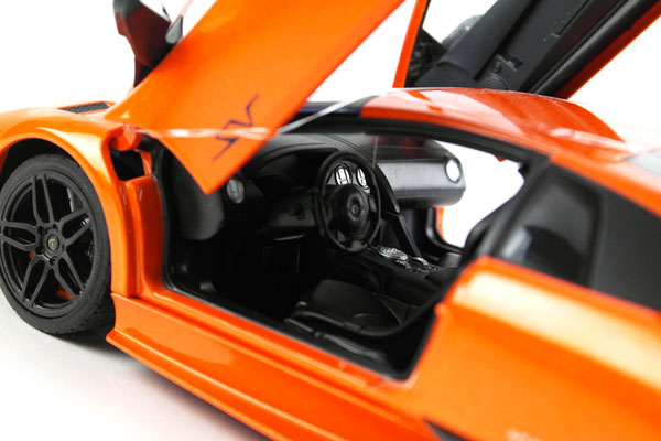 Радиоуправляемая металлическая машина Meizhi Lamborghini LP670-4 SV RC Die-Cast 1:18 (MZ-2152) (нажмите для увеличения) Радиоуправляемая металлическая машина Meizhi Lamborghini LP670-4 SV RC Die-Cast 1:18 (MZ-2152) (нажмите для увеличения)