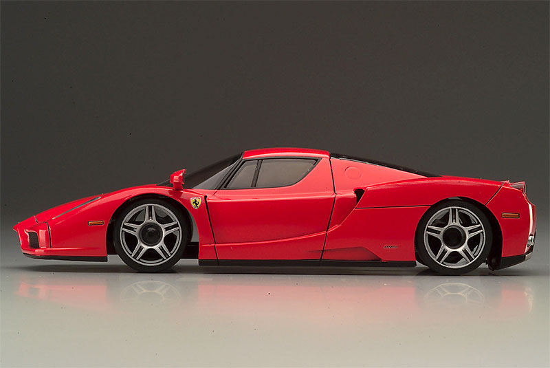 Ferrari Enzo Red MR-03W MM BCS (32806R-B) (нажмите для увеличения) Ferrari Enzo Red MR-03W MM BCS (32806R-B) (нажмите для увеличения)