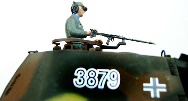   Taigen Panther Type G Airsoft RC Tank 1:16 with Smoke 2.4GHz (TG3879-1A) (  )