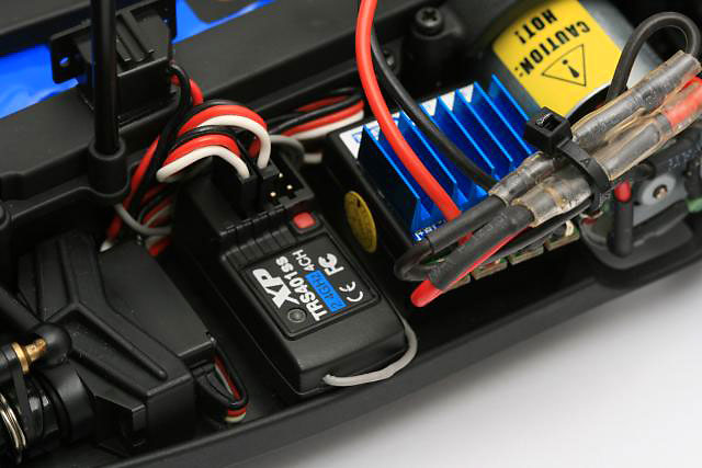 Associated SC18 RTR 2.4GHz (AS20120) (нажмите для увеличения) Associated SC18 RTR 2.4GHz (AS20120) (нажмите для увеличения)