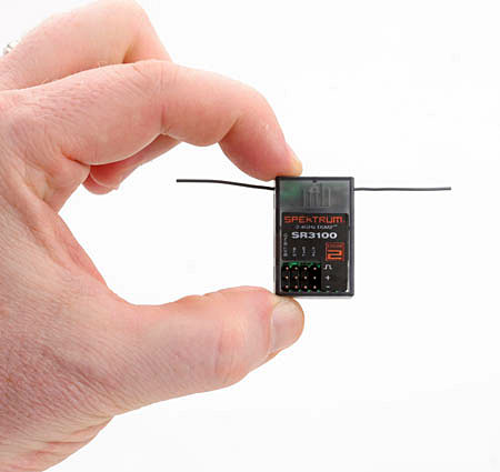 Spektrum DX3R DSM2 3-Ch 2.4GHz Surface Radio (SPM3100) (нажмите для увеличения) Spektrum DX3R DSM2 3-Ch 2.4GHz Surface Radio (SPM3100) (нажмите для увеличения)