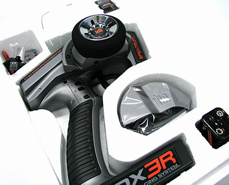 Spektrum DX3R DSM2 3-Ch 2.4GHz Surface Radio (SPM3100) (нажмите для увеличения) Spektrum DX3R DSM2 3-Ch 2.4GHz Surface Radio (SPM3100) (нажмите для увеличения)
