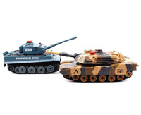 HuanQi 508C Tiger vs Leopard Infrared Remote Control Battle Tank Set 2.4GHz (  )