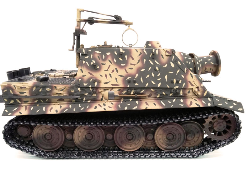 Радиоуправляемый танк Torro Sturmtiger RW61 IR RC Tank PRO 1:16 Metal with Wooden Box 2.4GHz (TR1111700301) (нажмите для увеличения)