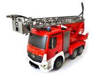 Mercedes-Benz Antos Fire Truck 1:20 2.4GHz (  )